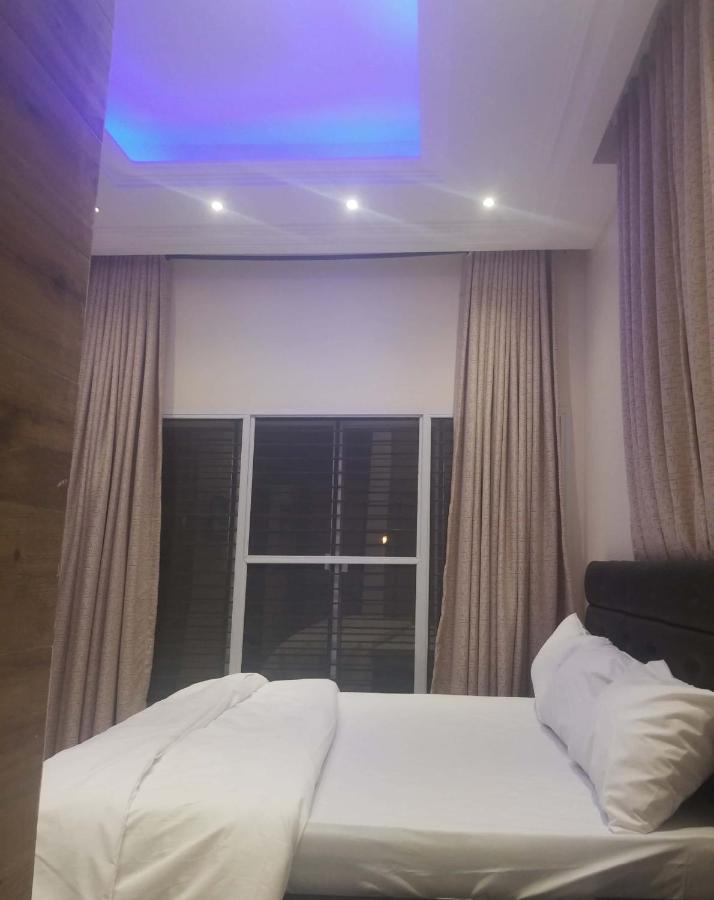 House X Hotel Abuja Buitenkant foto