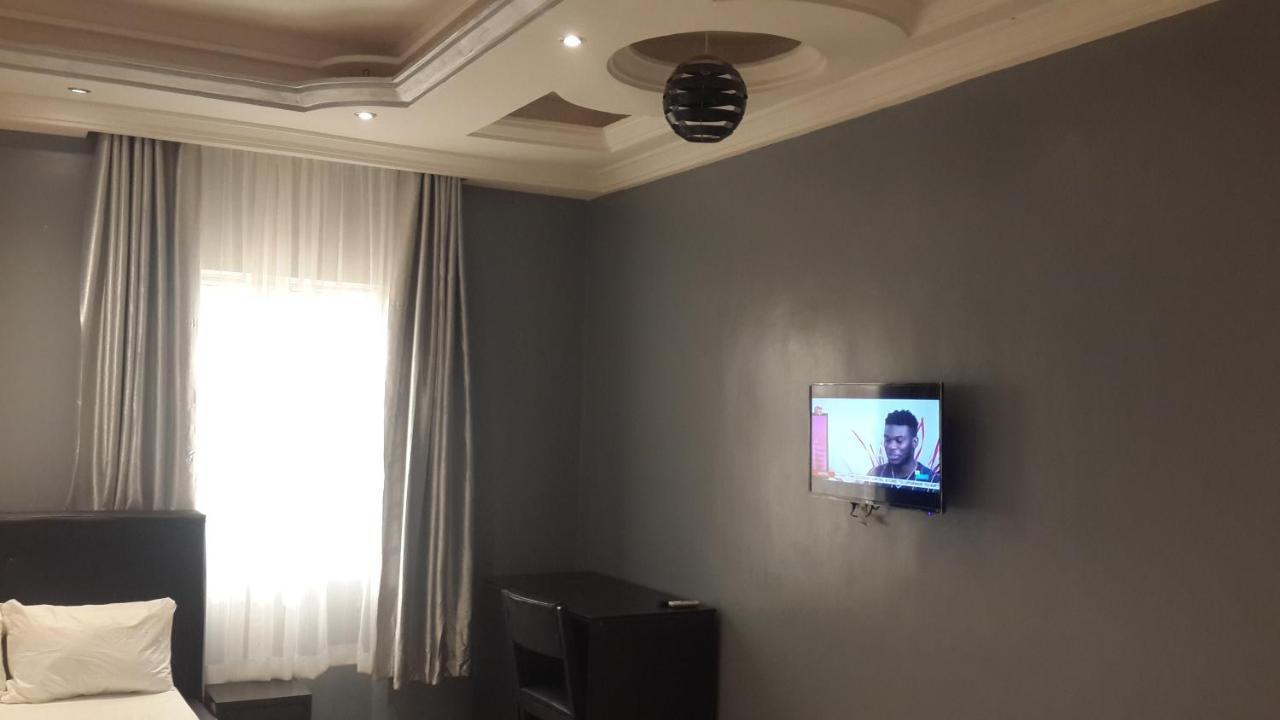 House X Hotel Abuja Buitenkant foto
