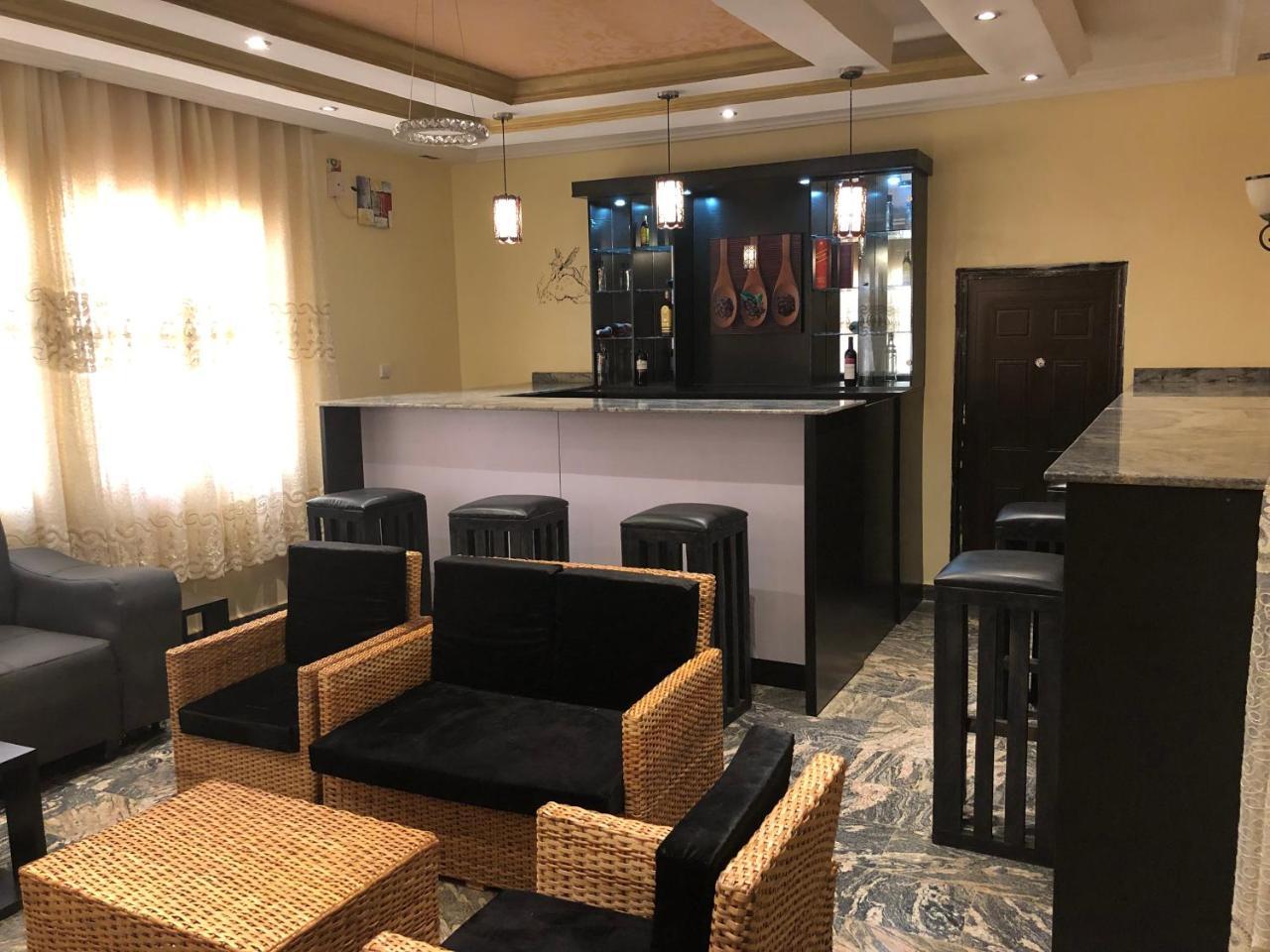 House X Hotel Abuja Buitenkant foto