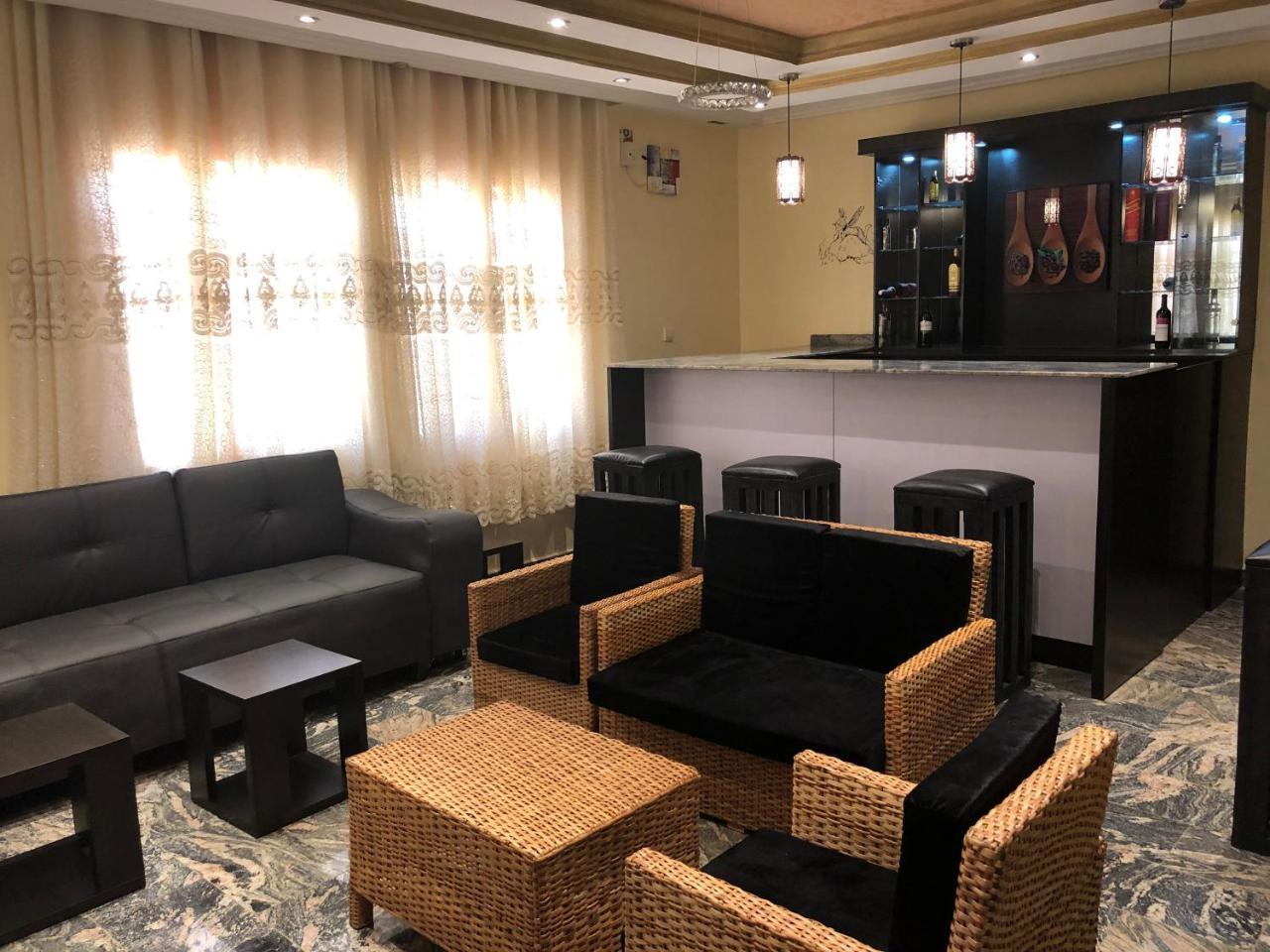 House X Hotel Abuja Buitenkant foto
